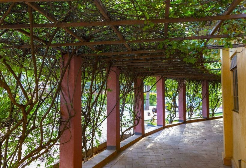 Nv Fort Lugard Hotel Iganga