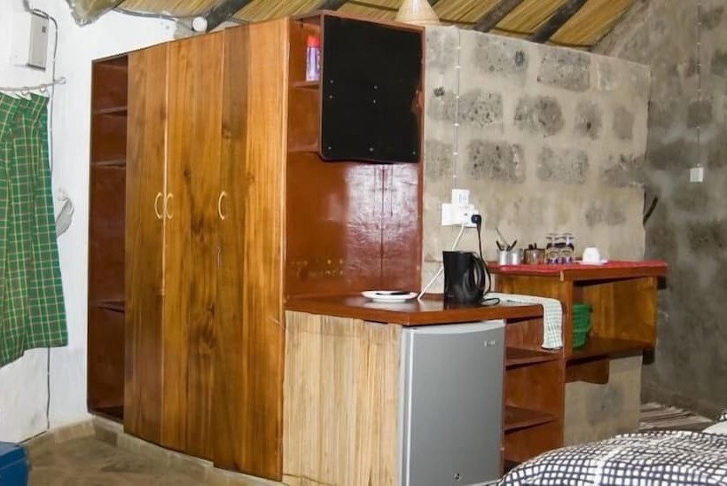 Отель Oloolua Resort & Campground