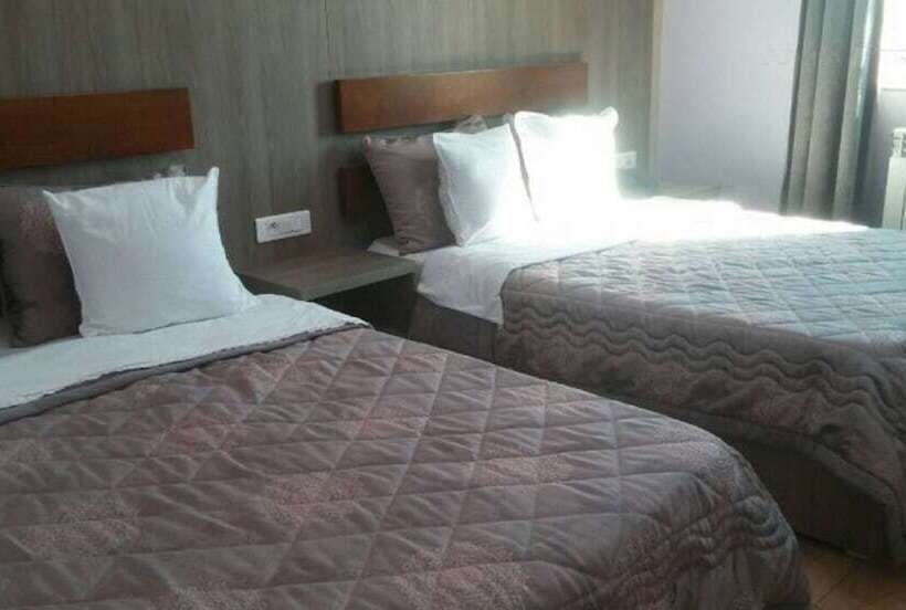 هتل Palais Familial