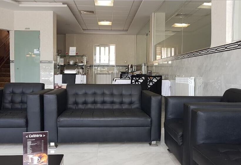 هتل Palais Familial