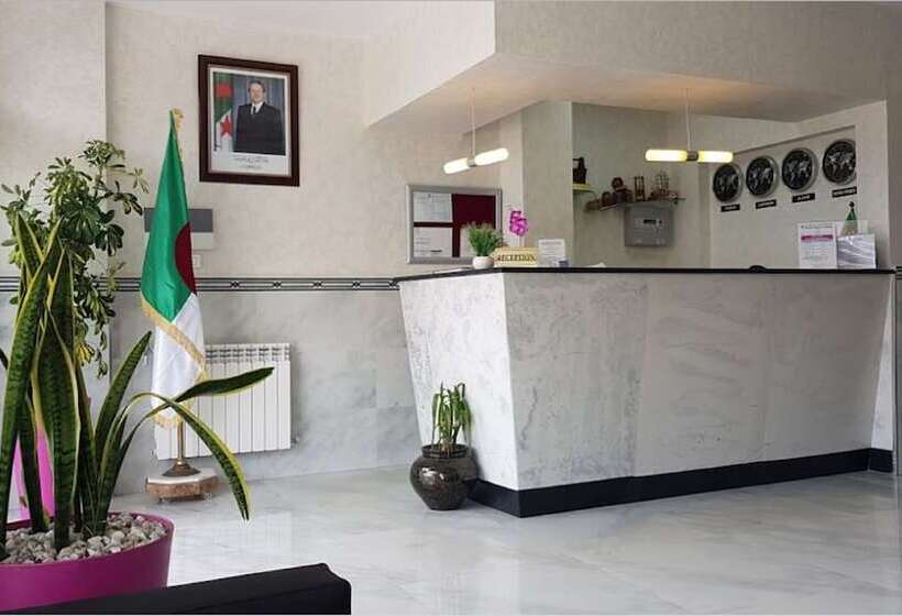 هتل Palais Familial