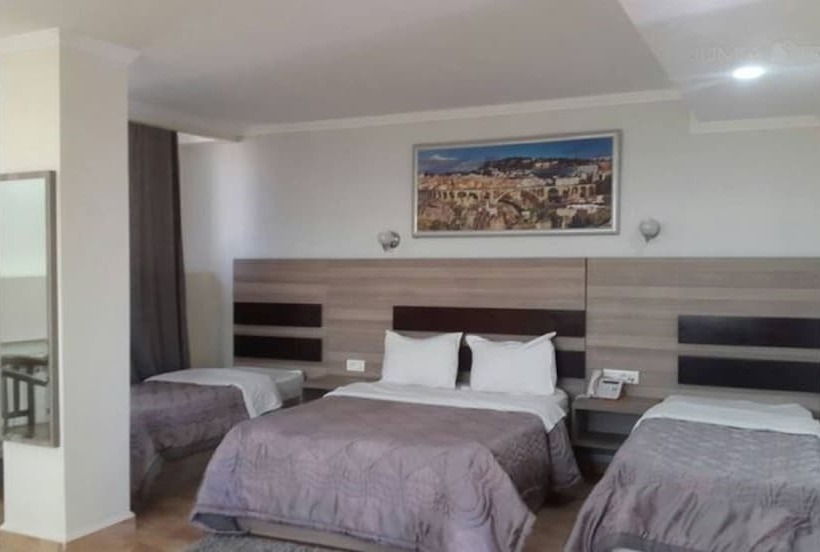 هتل Palais Familial