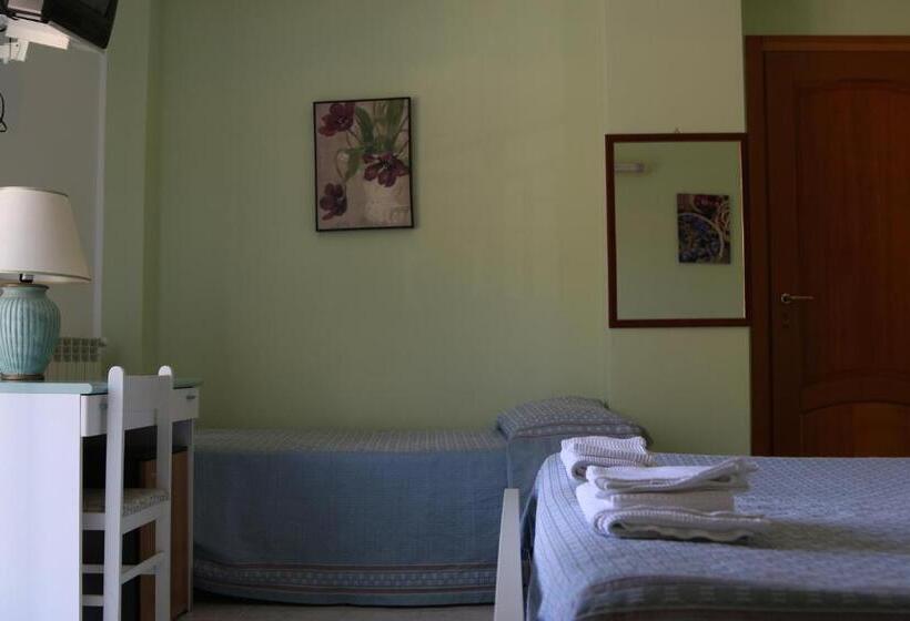 בית מלון כפרי Palia S