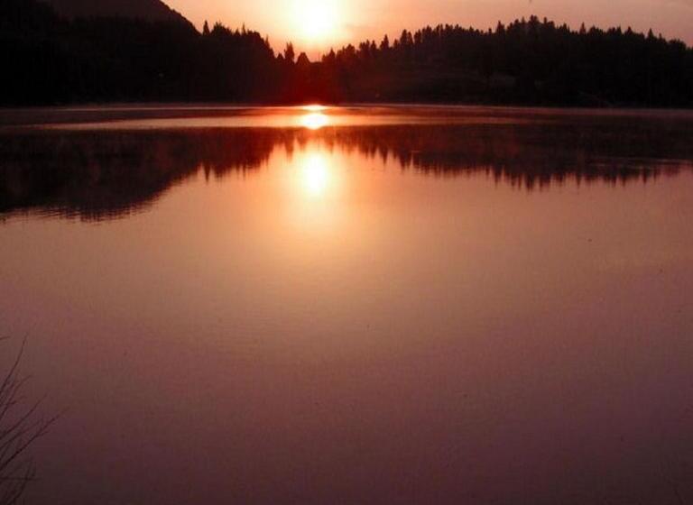 בית מלון כפרי Pansion I Restoran Bijela Ruža