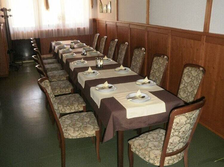 בית מלון כפרי Pansion I Restoran Bijela Ruža