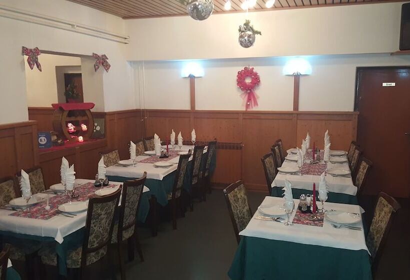 فندق Pansion I Restoran Bijela Ruža