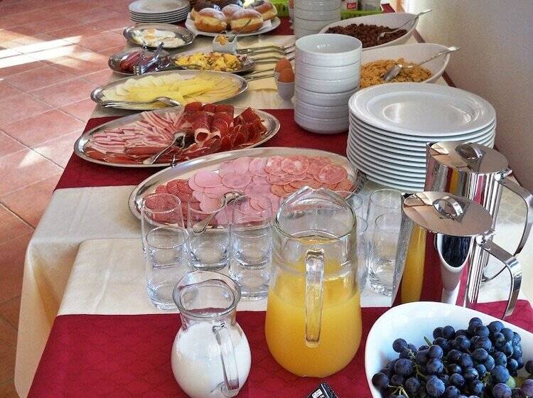 בית מלון כפרי Pansion Skelin