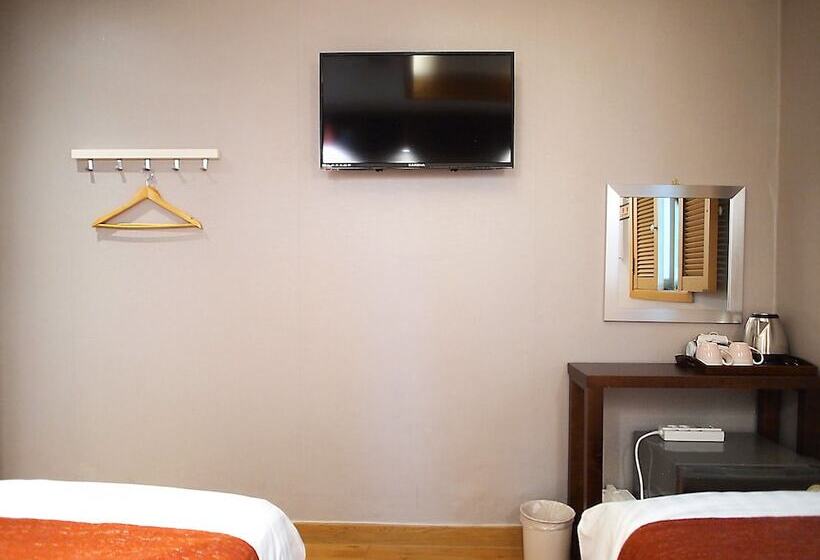 هتل Park Hill Myeongdong