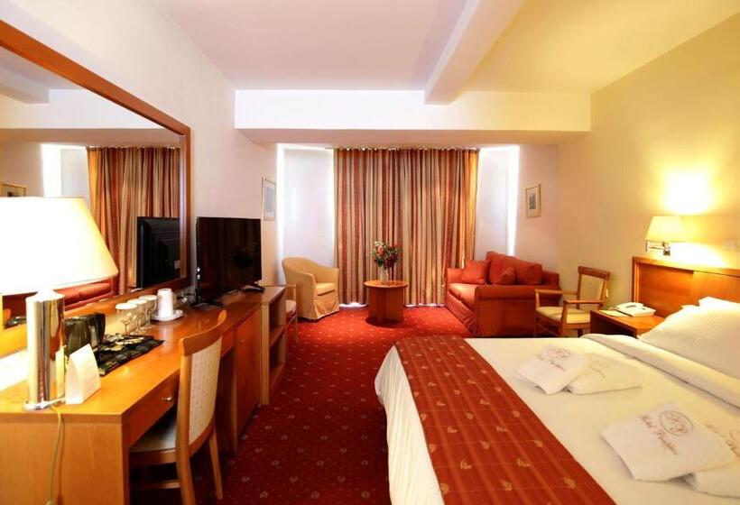 ホテル Philippos Livadeia