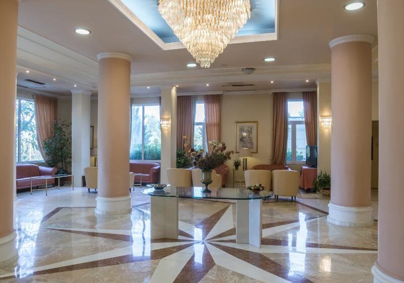 ホテル Philippos Livadeia