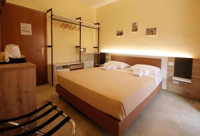 Отель Primavera