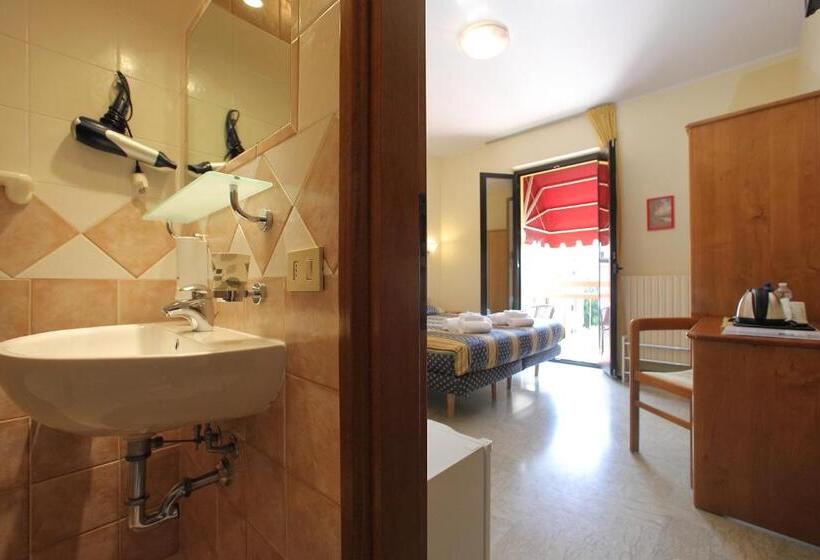 Отель Primavera