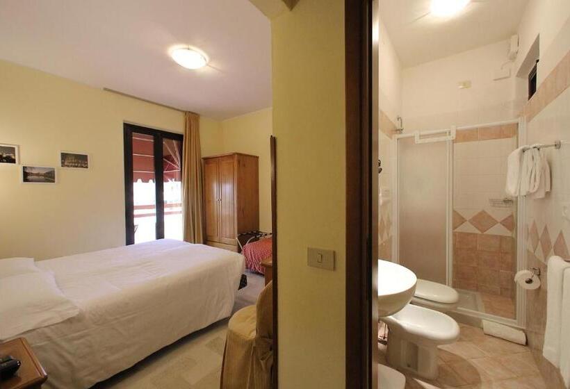 Отель Primavera