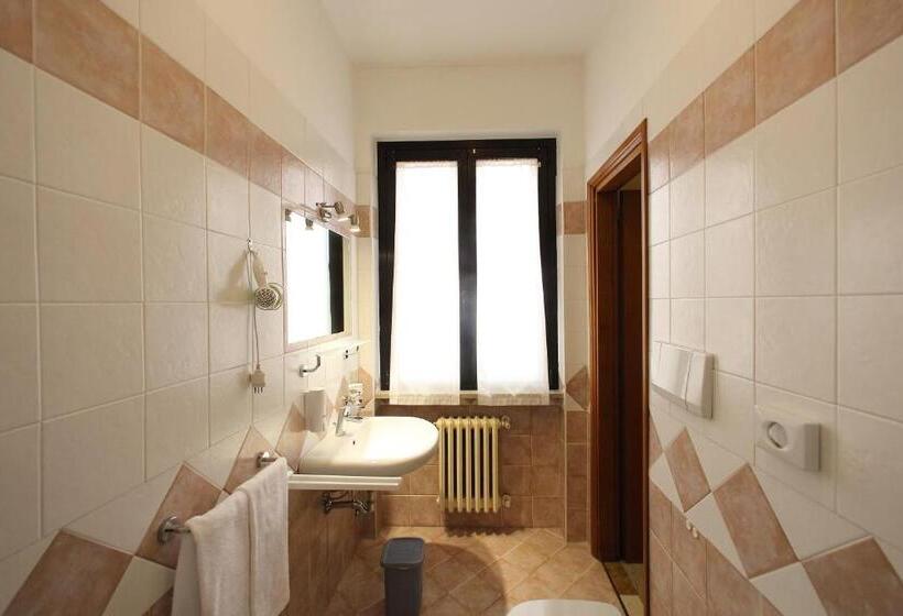 Отель Primavera