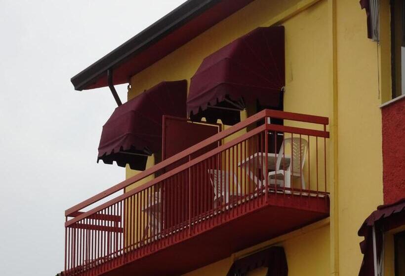 Отель Primavera