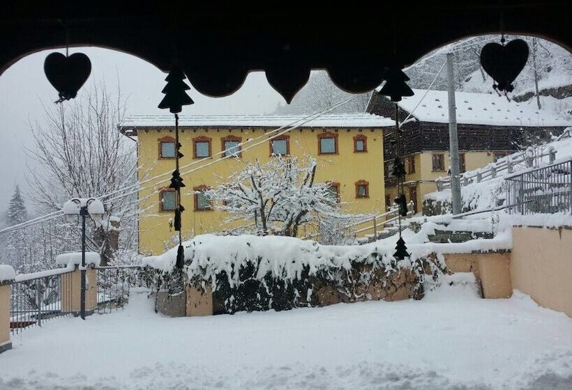 בית מלון כפרי Relais Regina