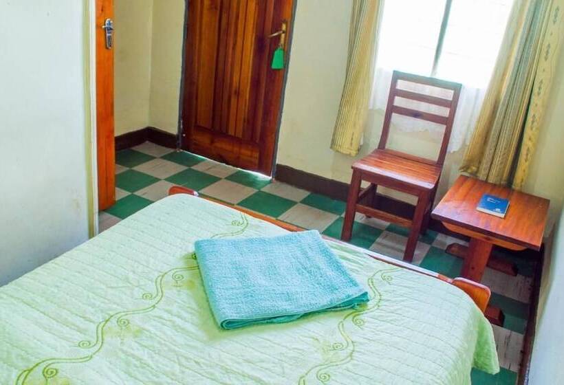 هتل Sabinyo Guest House