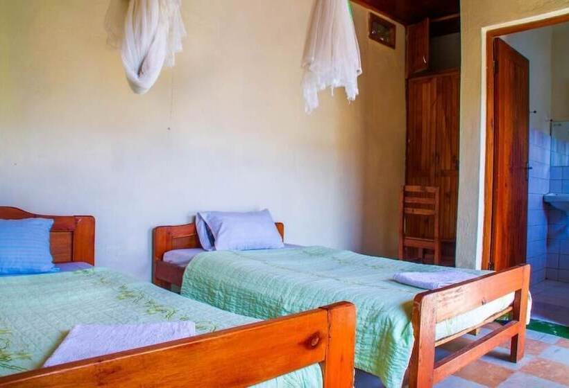 هتل Sabinyo Guest House