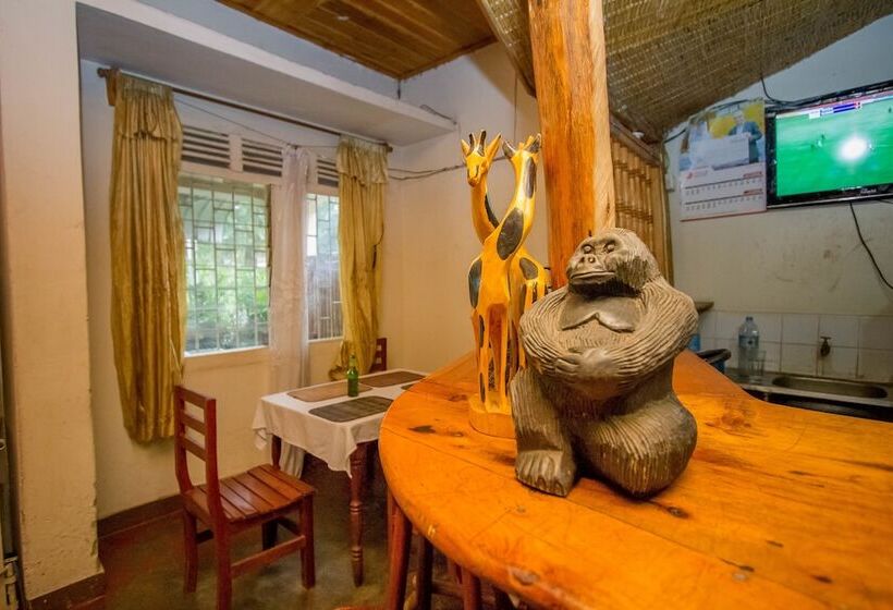 هتل Sabinyo Guest House