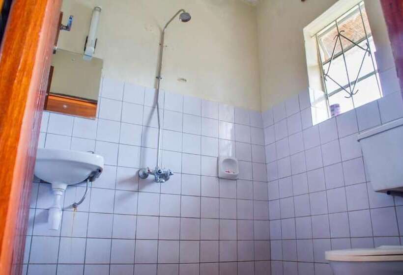 هتل Sabinyo Guest House