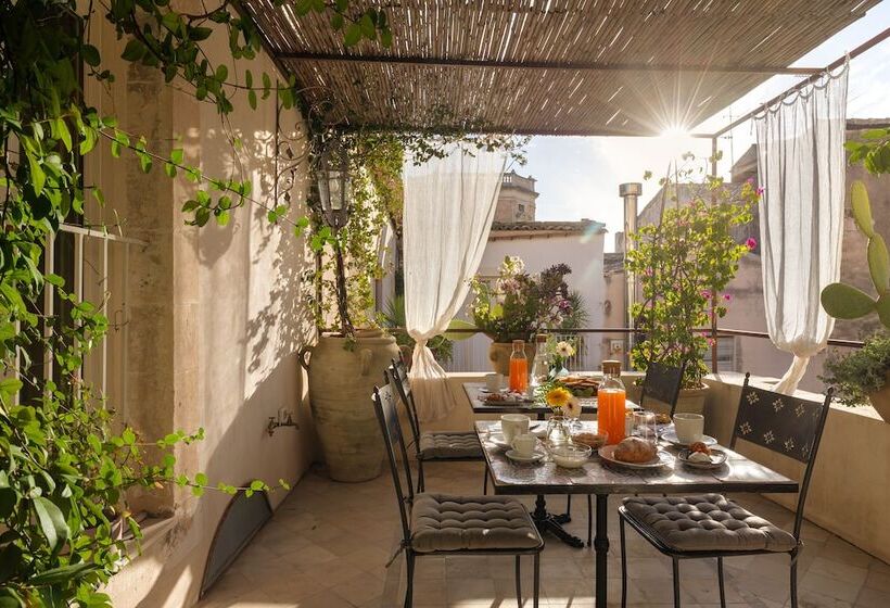 هتل San Carlo Suites