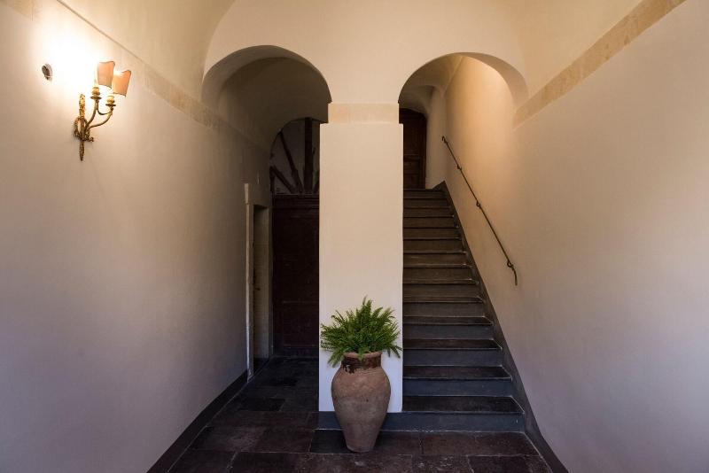 هتل San Carlo Suites