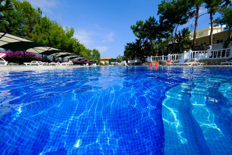Отель Senza Garden Holiday Club