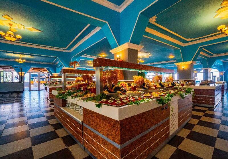 Отель Senza Garden Holiday Club