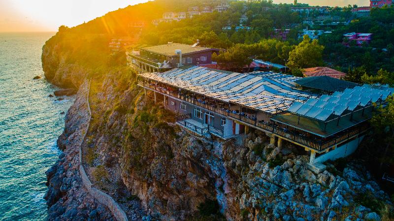 Отель Senza Garden Holiday Club