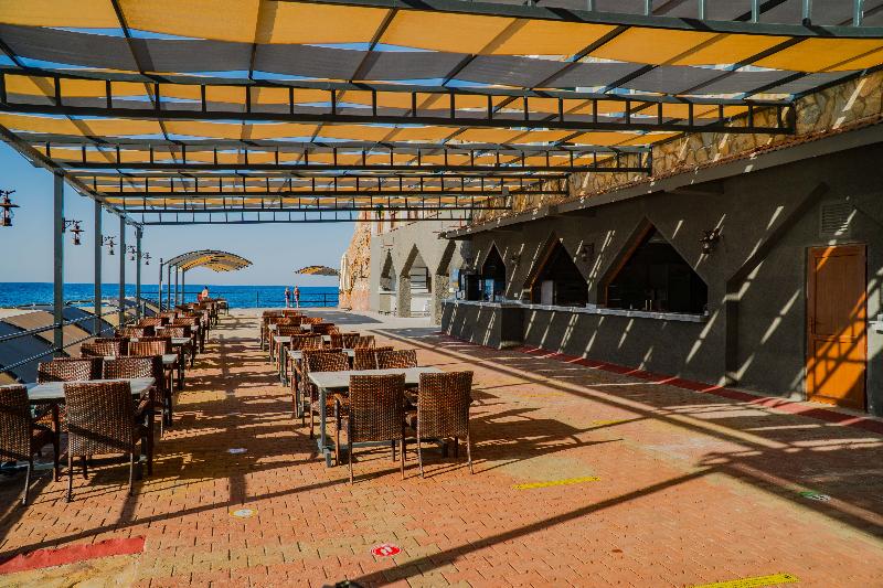 Отель Senza Garden Holiday Club