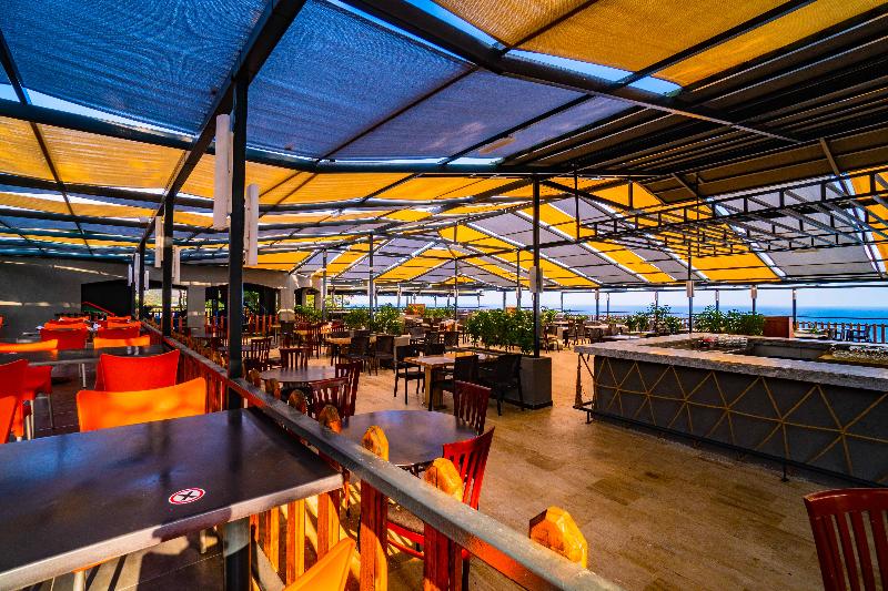 Отель Senza Garden Holiday Club