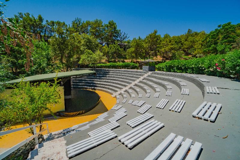 Отель Senza Garden Holiday Club