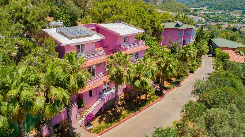 Отель Senza Garden Holiday Club