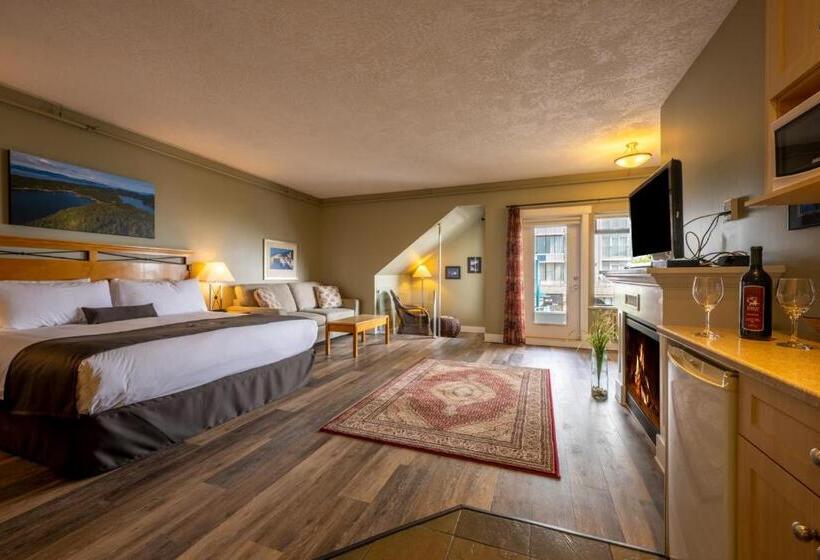 בית מלון כפרי Sidney Waterfront Inn & Suites