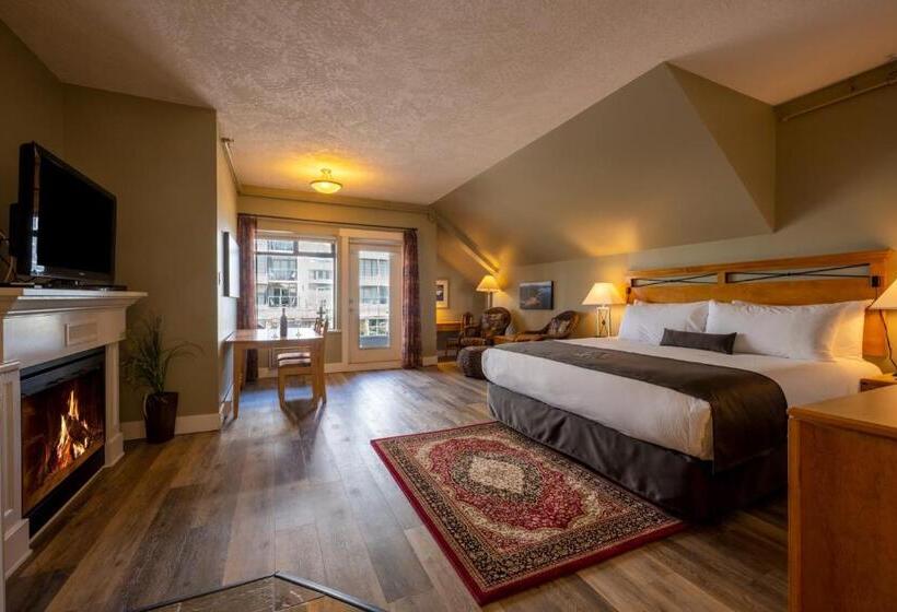 בית מלון כפרי Sidney Waterfront Inn & Suites