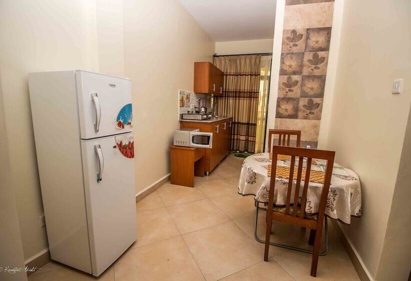 هتل St Steven's Suites