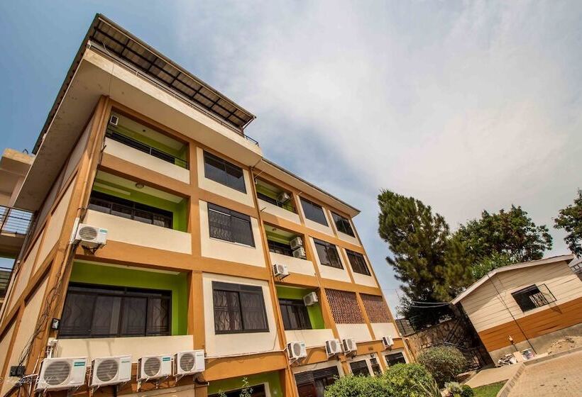 هتل St Steven's Suites