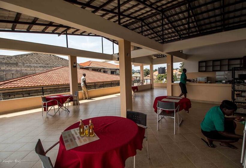 هتل St Steven's Suites