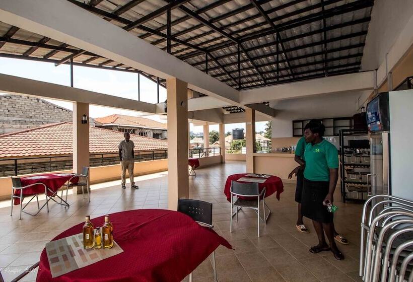 هتل St Steven's Suites