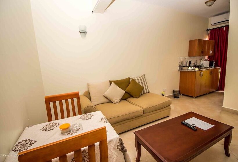 هتل St Steven's Suites