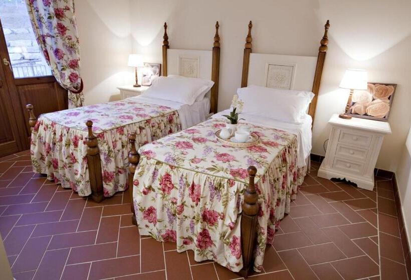 هتل Tenuta Quadrifoglio