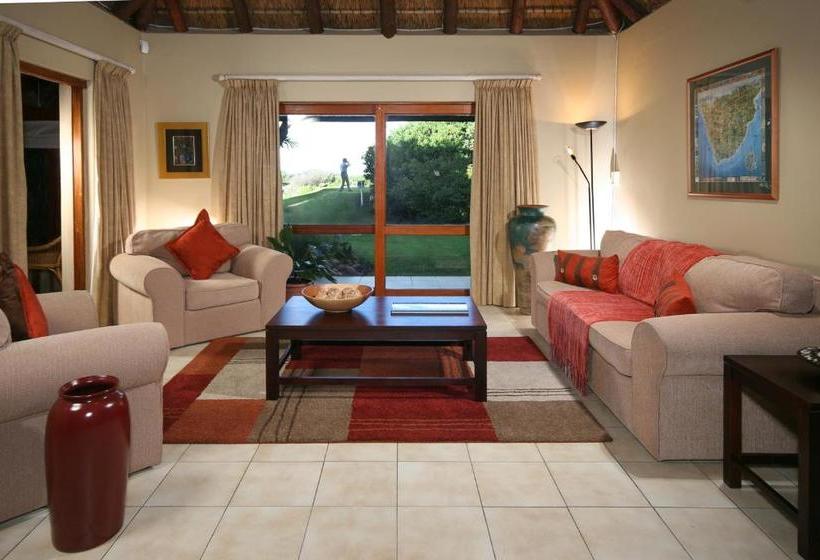 فندق Thatchwood Country Lodge