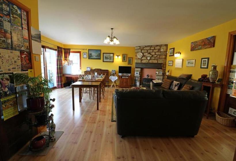 Отель Larick House B&b