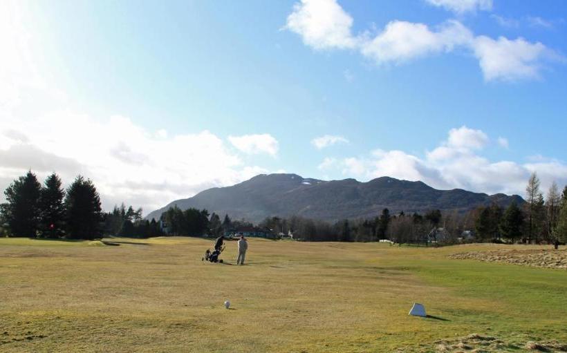 Отель Larick House B&b