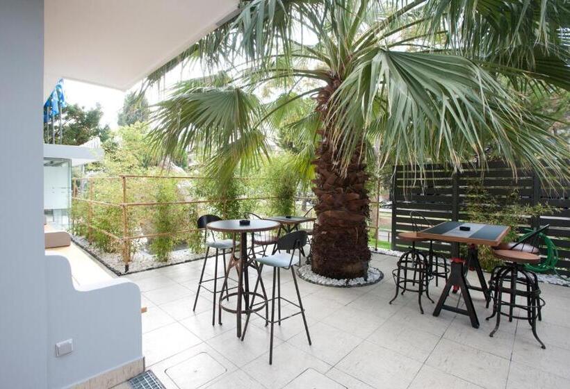 فندق The Crystal Blue