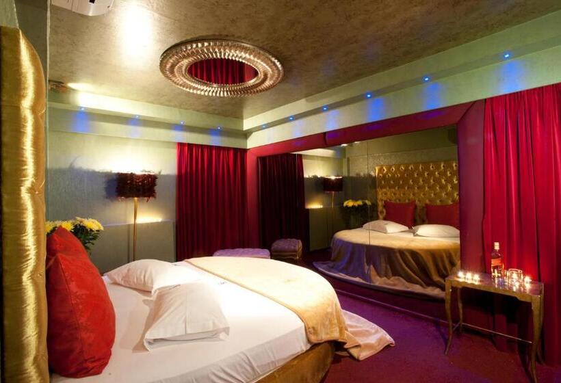 فندق The Crystal Blue