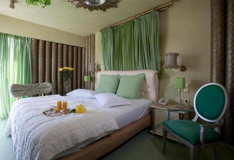 فندق The Crystal Blue