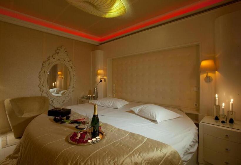 فندق The Crystal Blue