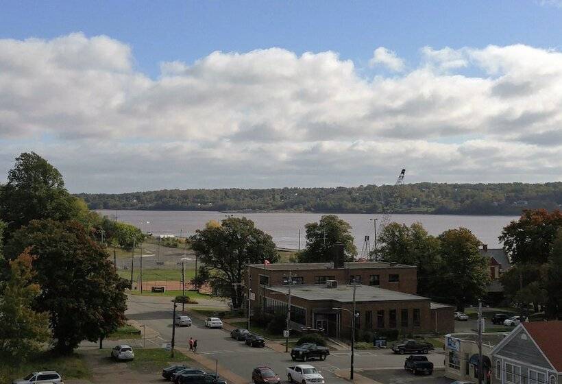 فندق The Scotsman Inn