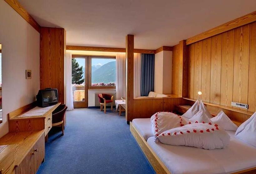 هتل Tirol